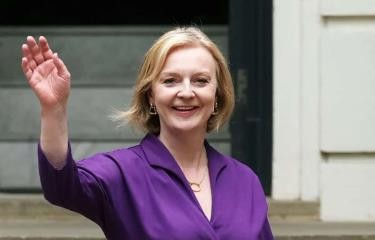 Reino Unido: Liz Truss renunció como primera ministra tras 45 días en el cargo
