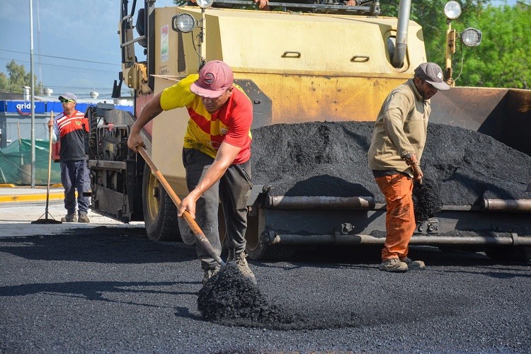 El Municipio continúa con el Plan Bacheo en distintos sectores de la Capital