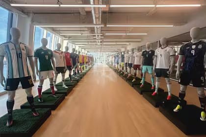 Del Piero publicó por error las camisetas Adidas del Mundial 2026