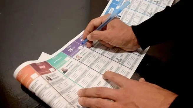 Reimpresión de boletas: La Libertad Avanza presiona por una definición judicial y cuestiona los costos
