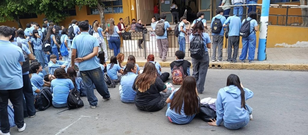 “La escuela no se limita solo a la acción disciplinaria, tiene la responsabilidad de intervenir, contener y prevenir”