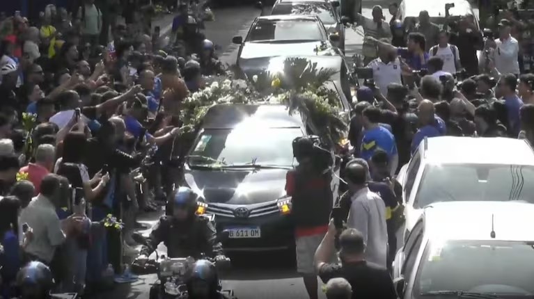 Cremaron a Russo y parte de sus cenizas se esparcirán en la cancha de Central