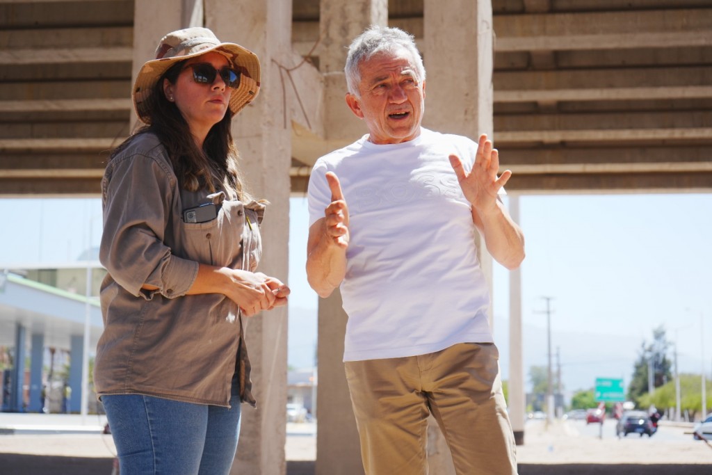 Armando Molina recorrió los trabajos de mejoras en la rotonda 
