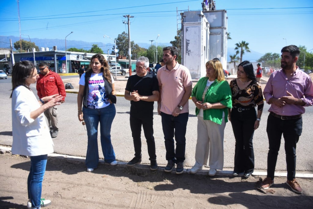 Armando Molina y candidatos de 