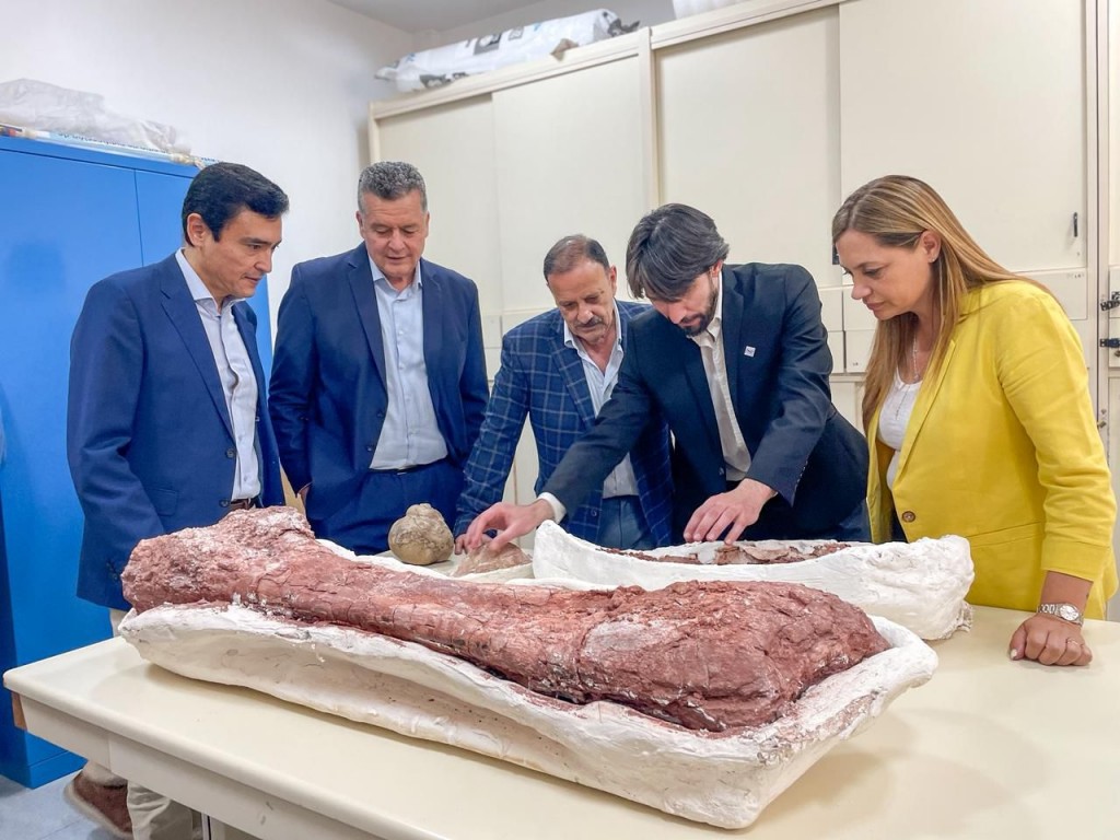 Un dinosaurio riojano recorre el mundo: Nature publica el hallazgo de Huayracursor jaguensis