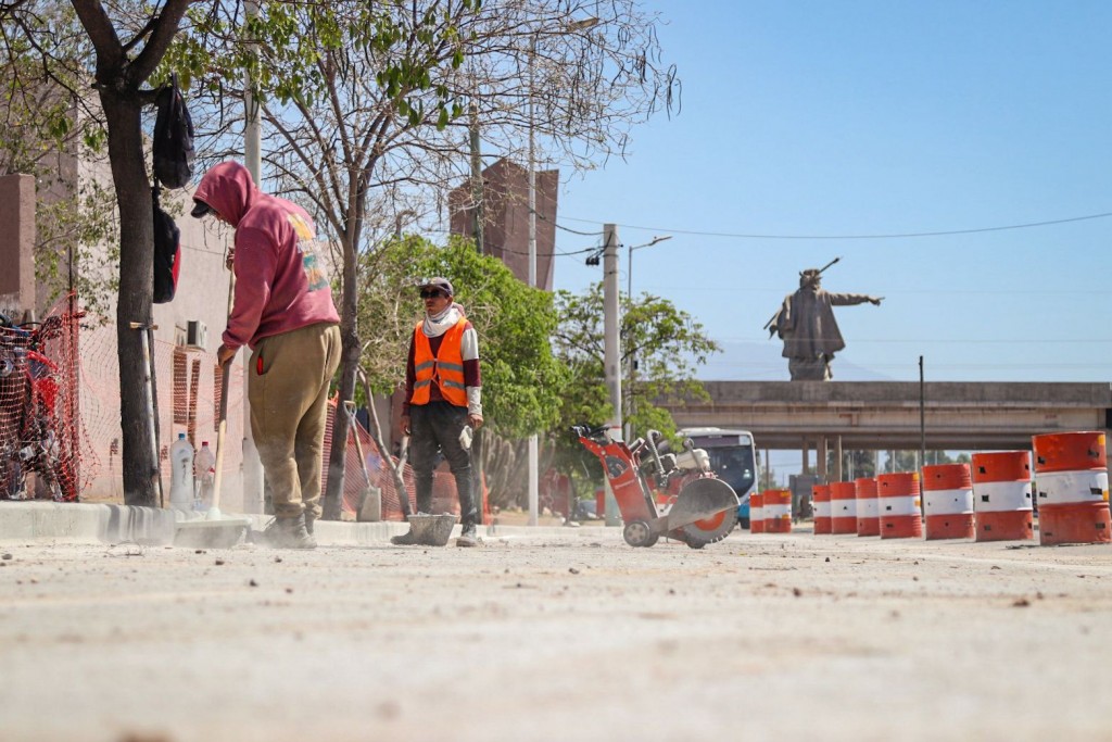 Armando Molina supervisó la obra en cercanías a la terminal