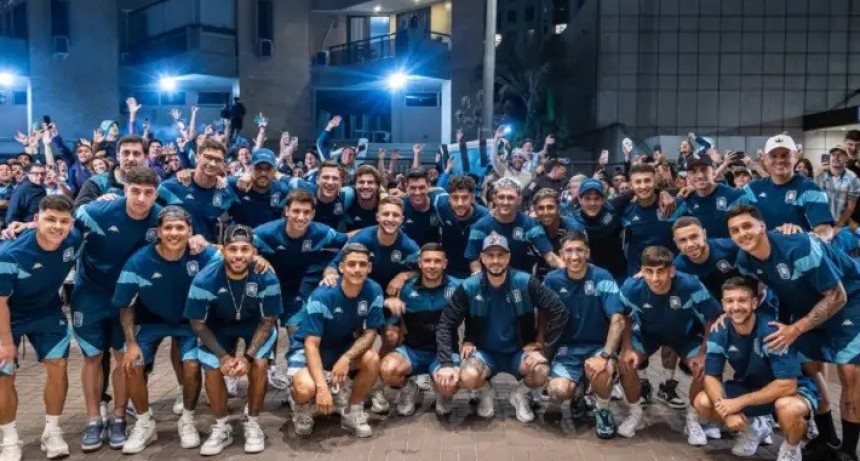 Copa Liberatadores: Racing llegó a Rio y desató una fiesta