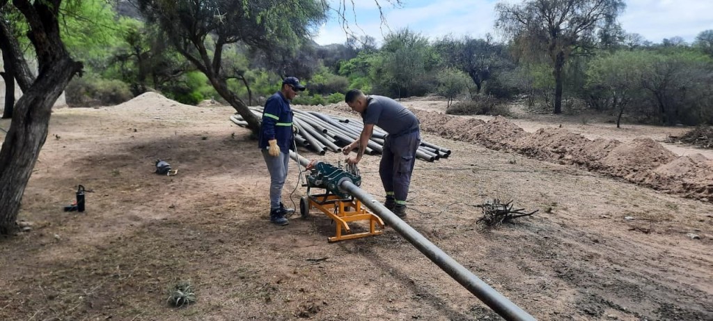 Realizan tareas para mejorar el abastecimiento de agua para la localidad de &Aacute;mbil