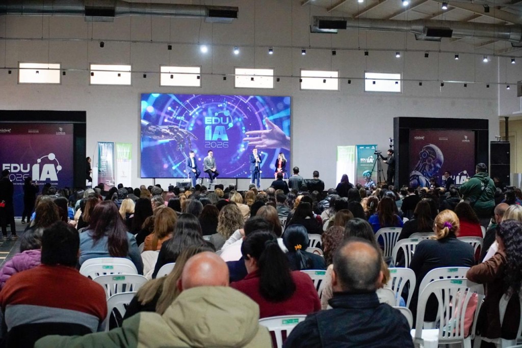  La Rioja se posiciona a la vanguardia de la IA en educaci&oacute;n con su segundo congreso provincial y nacional