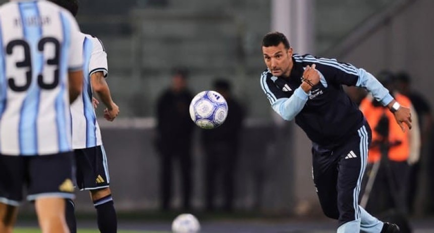 Scaloni define el equipo para enfrentar a Burkina Faso