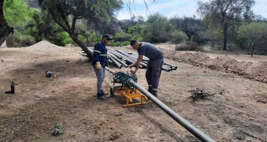 Realizan tareas para mejorar el abastecimiento de agua para la localidad de &Aacute;mbil