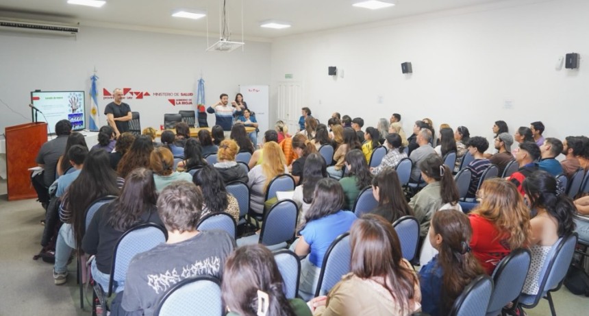 Manipulaci&oacute;n de alimentos: Salud capacit&oacute; gratis y record&oacute; c&oacute;mo obtener el carnet obligatorio