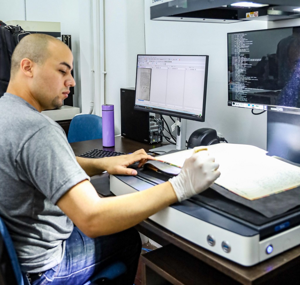 Avanza la digitalización del archivo del Registro Civil de la Provincia