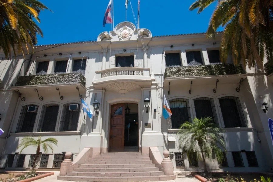 La Provincia extiende hasta 2026 el adicional jubilatorio para empleados y jubilados públicos  