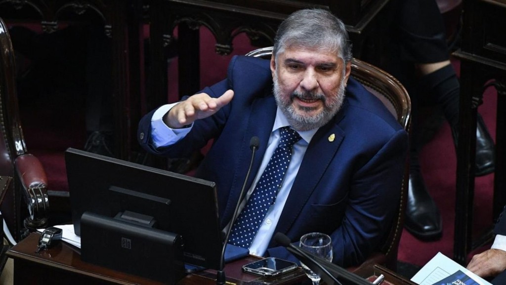 Mayans avanza en la unificación del interbloque en senadores