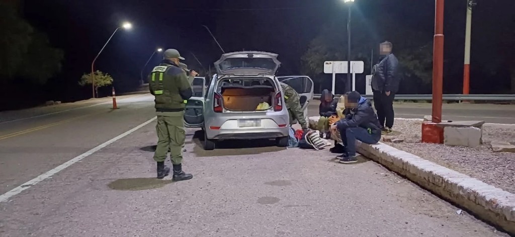 Gendarmería secuestró marihuana, cocaína y hojas de coca en varios operativos