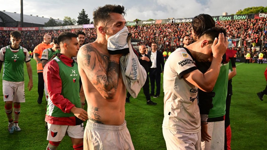 Copa de La Liga:  Gimnasia le ganó a Colón que desciende a Primera Nacional