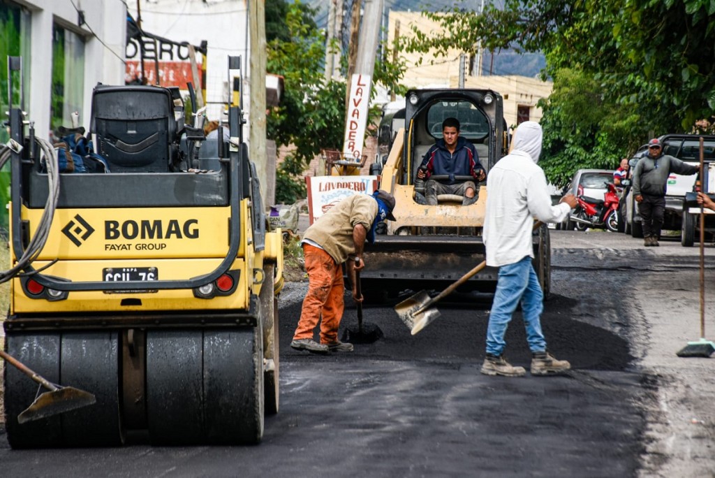 El Municipio trabaja sobre calle Bazán y Bustos