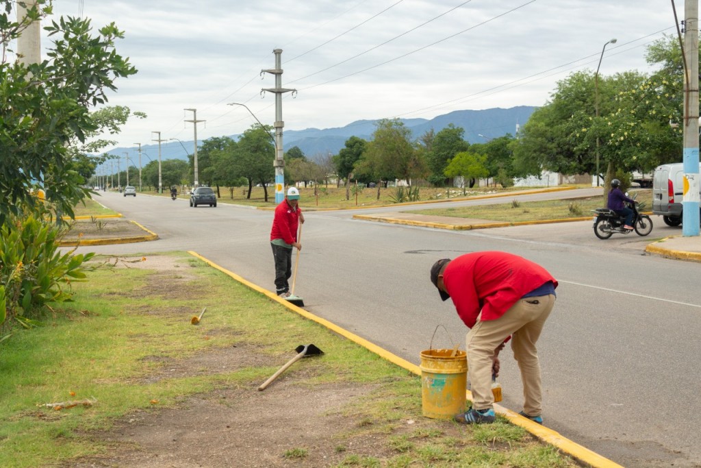 Ardua labor del municipio en distintos sectores de la ciudad