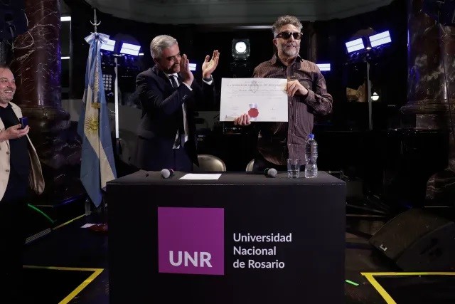 La UNR distinguió a Fito Páez con el Doctorado Honoris Causa