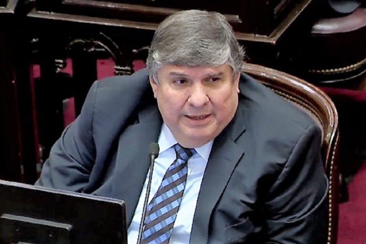 Mayans salió con los tapones de punta contra el proyecto de Presupuesto del oficialismo