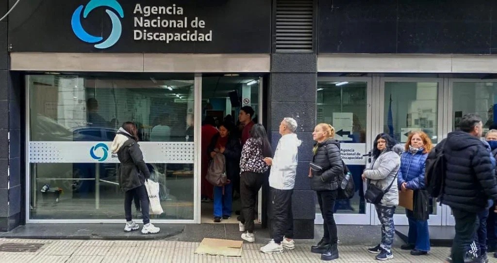 El Gobierno anunció la disolución de ANDIS y confirmó que sus funciones pasarán a manos del Ministerio de Salud