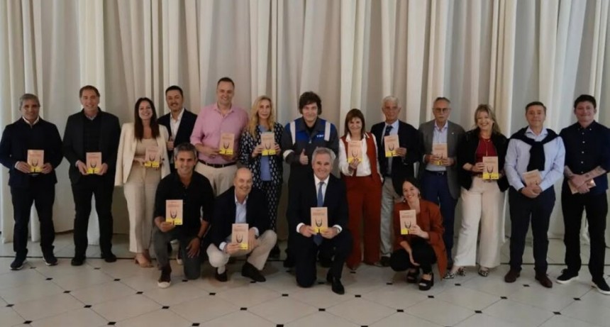 Milei anunciará un importante aumento salarial para ministros y secretarios de su gabinete